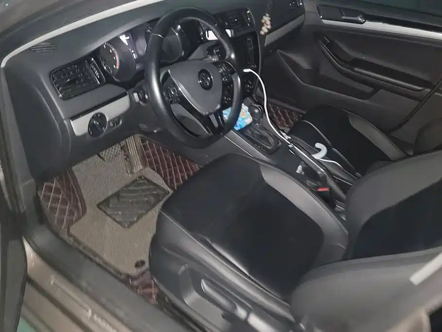 Volkswagen Sagitar — миниатюра 9
