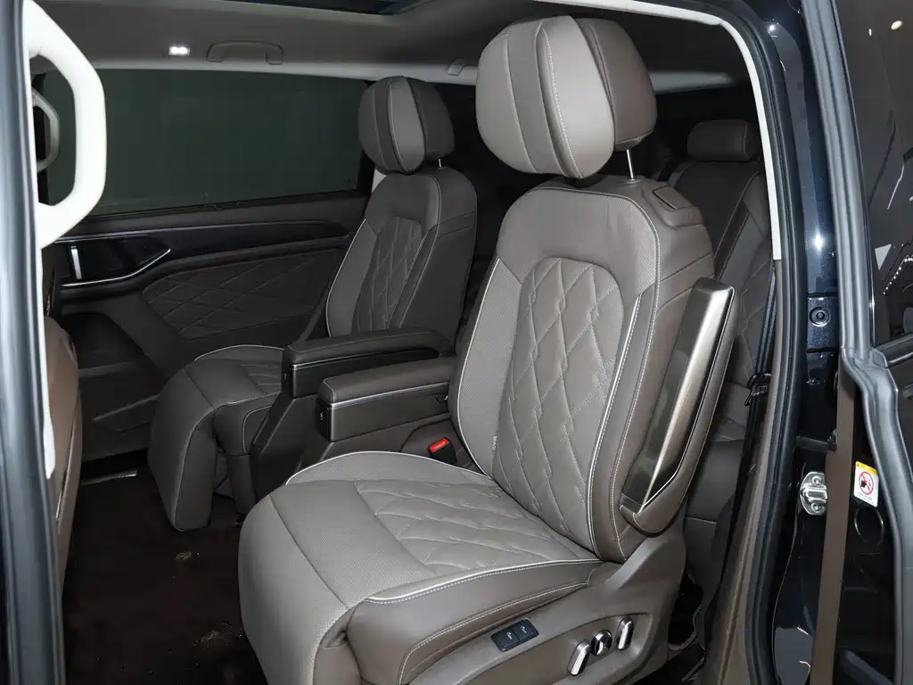Volkswagen Viloran — миниатюра 16