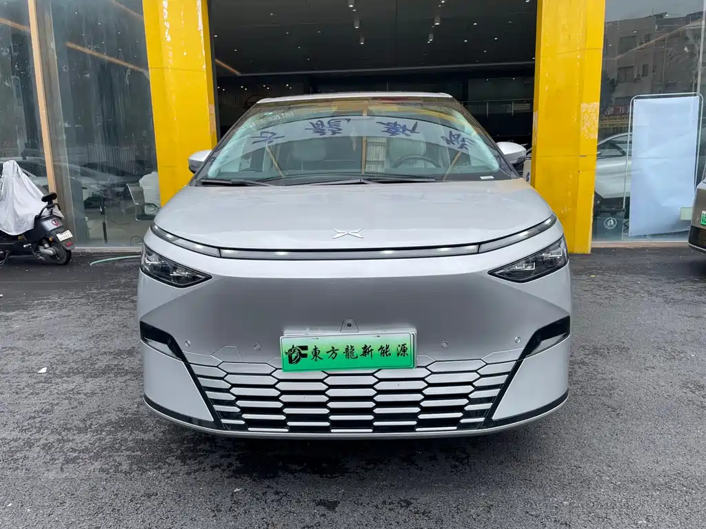 XPeng X9 2024
