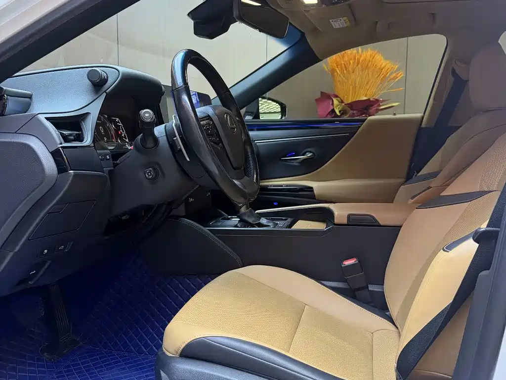 Lexus ES — миниатюра 5