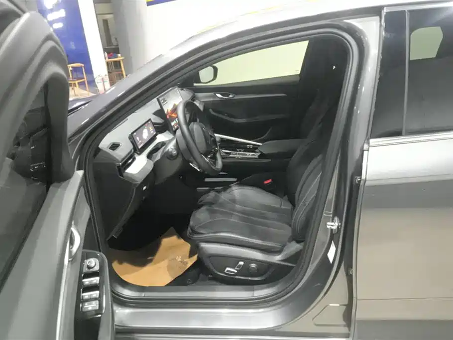 GEELY AUTOMOBILE XINGRUI