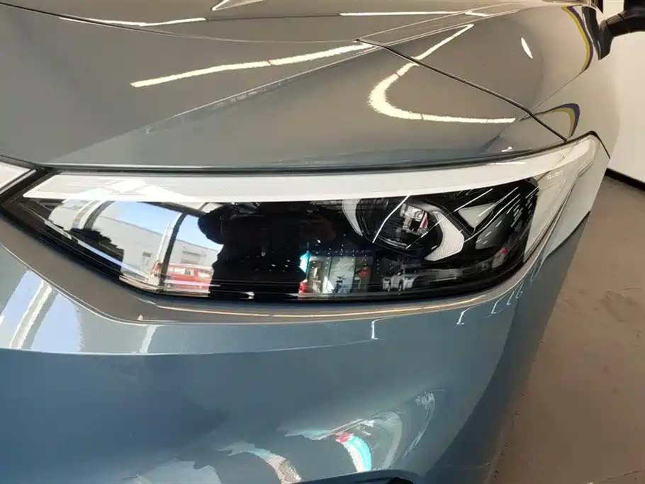 VOLKSWAGEN ID.7 VIZZION