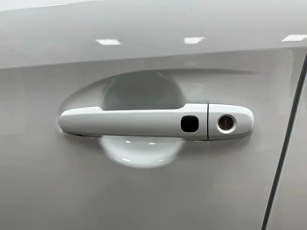 Toyota Yaris L — миниатюра 16