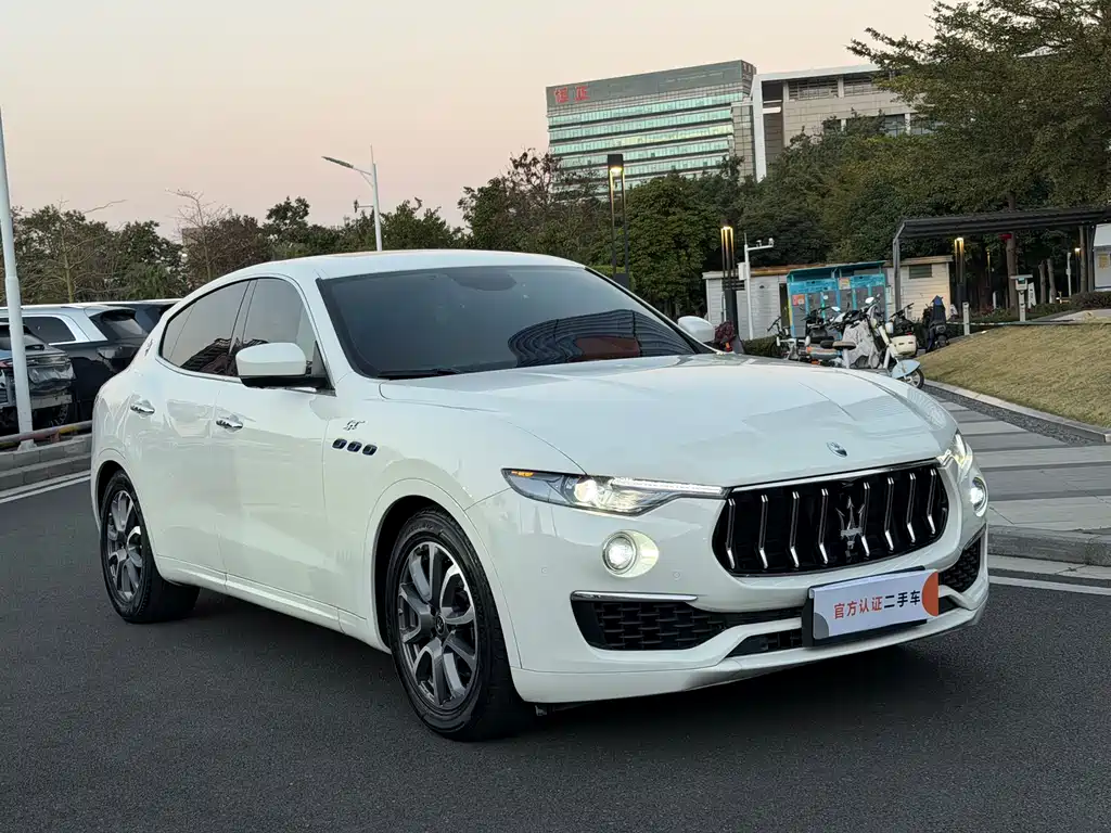 MASERATI LEVANTE