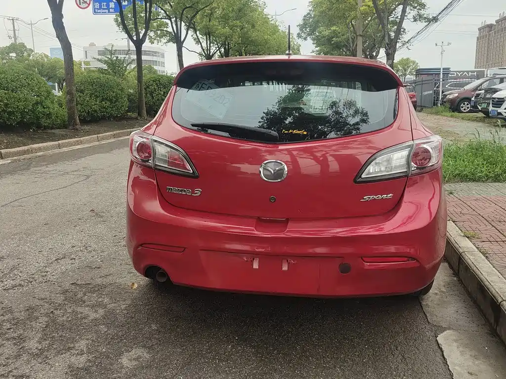 Mazda 3 (Import) — миниатюра 6
