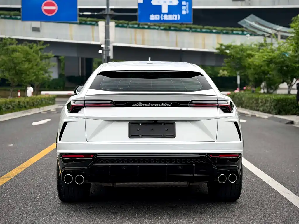 Lamborghini Urus 2021 4.0T V8
