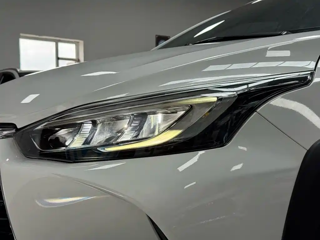 Toyota Yaris L — миниатюра 21