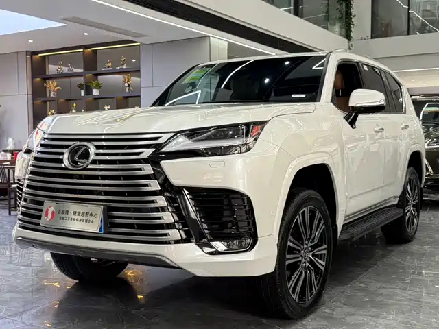 LEXUS LX 2025