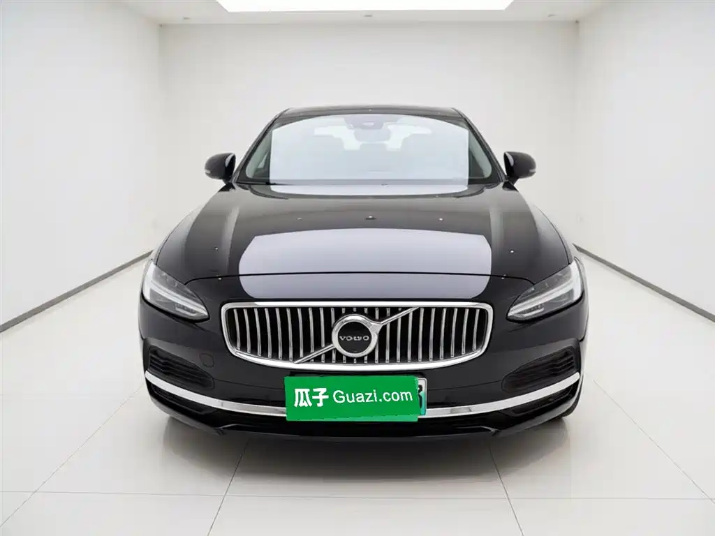 Volvo S90 2021 T8 E Luxury