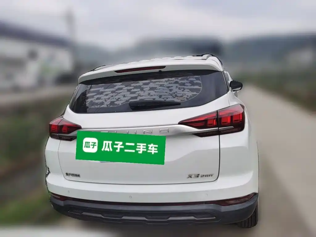 BAIC X3 — миниатюра 3