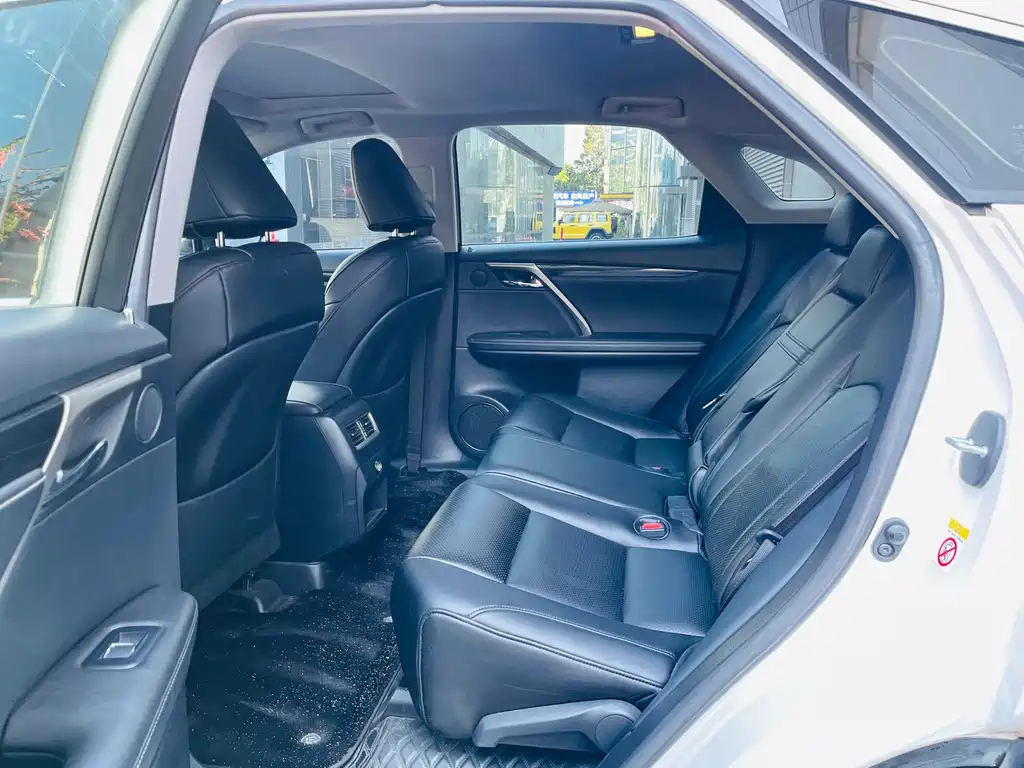 Lexus RX — миниатюра 5