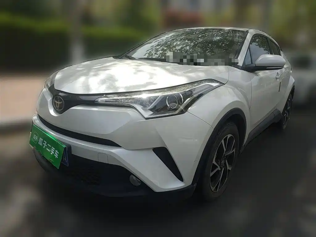 Купить Toyota C-HR