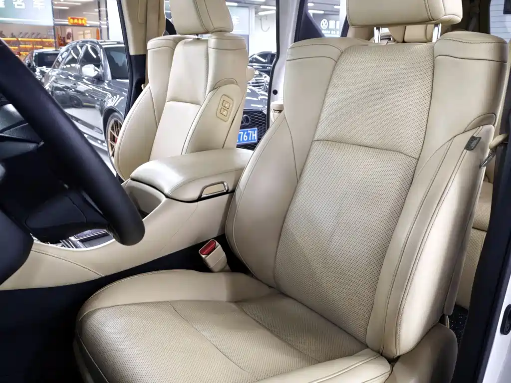 Toyota Alphard 2015 3.5L Luxury
