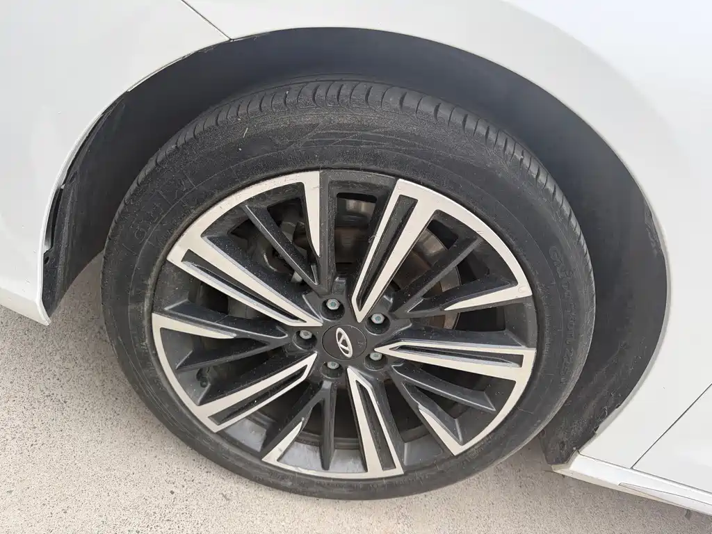 Chery Arrizo 8 — миниатюра 5