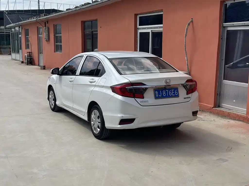 Honda Greiz 1.5L CVT Classic Edition, фото 4