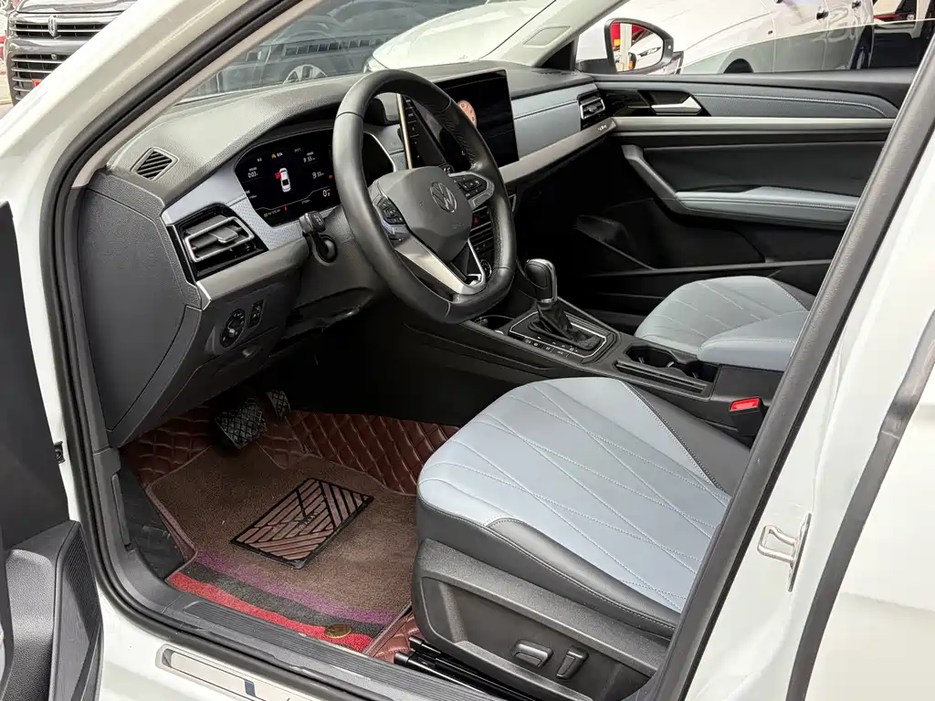 Volkswagen Lavida — миниатюра 3