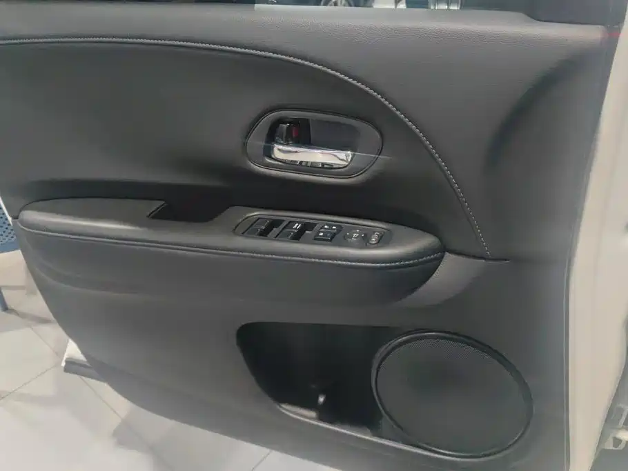 Honda Vezel — миниатюра 7