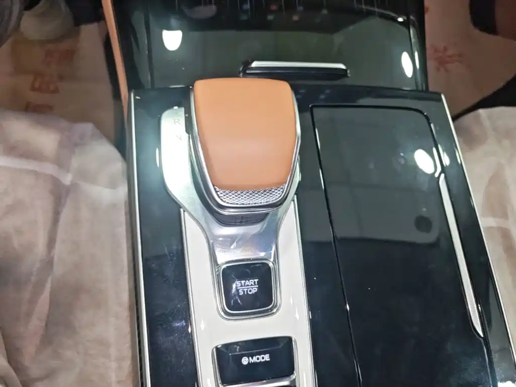 Hongqi Hongqi H9 — миниатюра 14