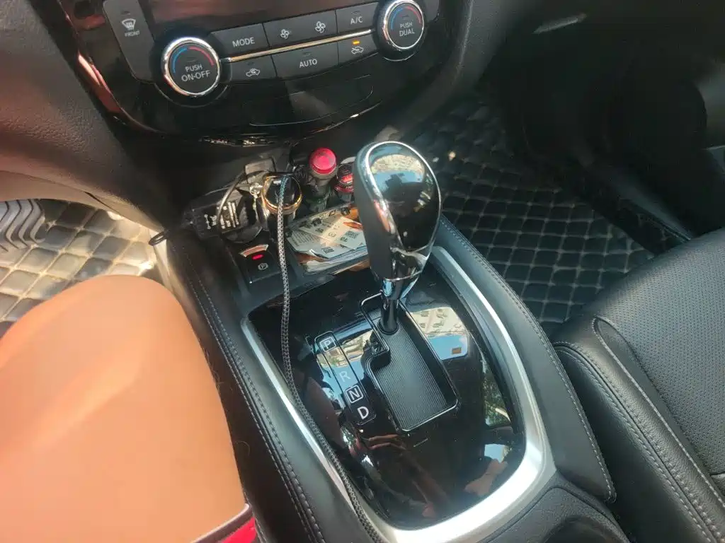 Nissan X-Trail — миниатюра 10