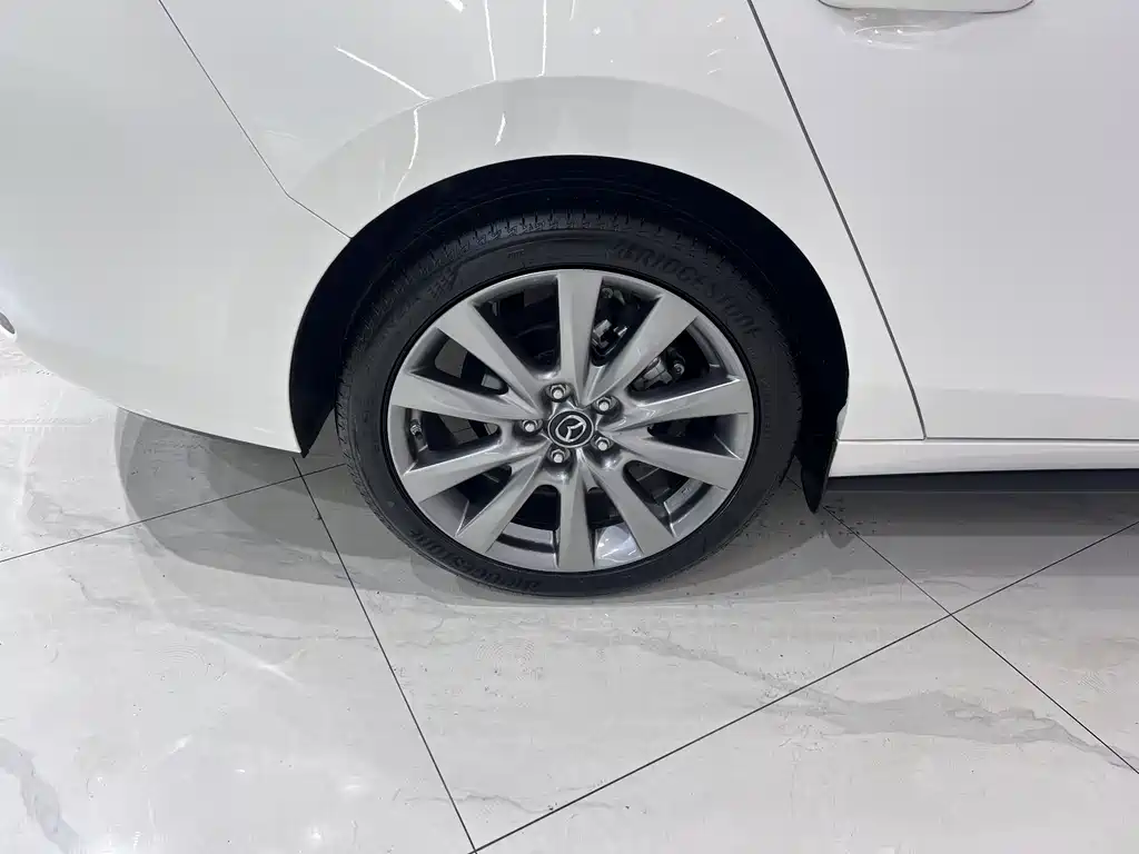 Mazda 3 Axela — миниатюра 19