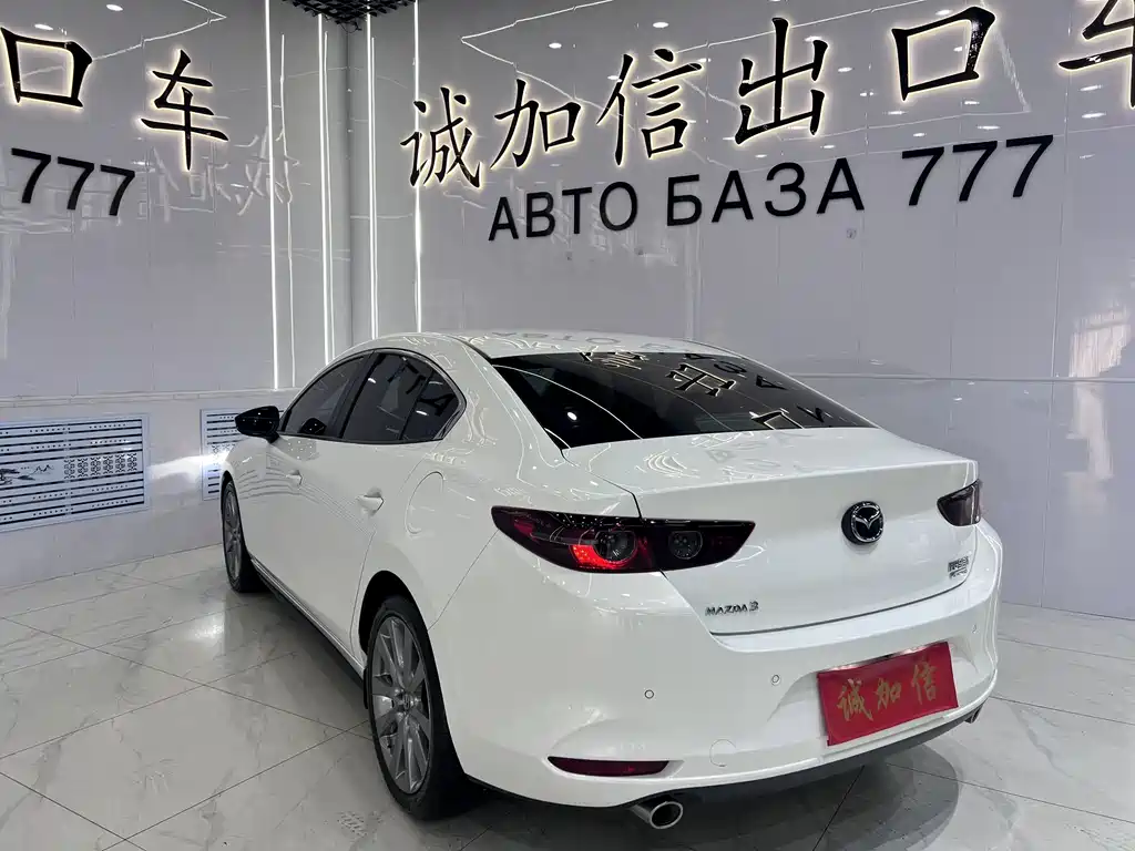 Mazda 3 Axela — миниатюра 6
