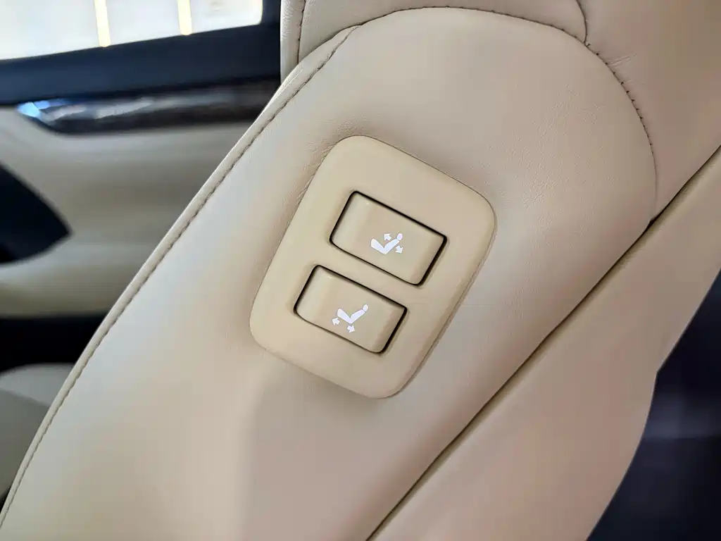 Toyota Vellfire — миниатюра 19