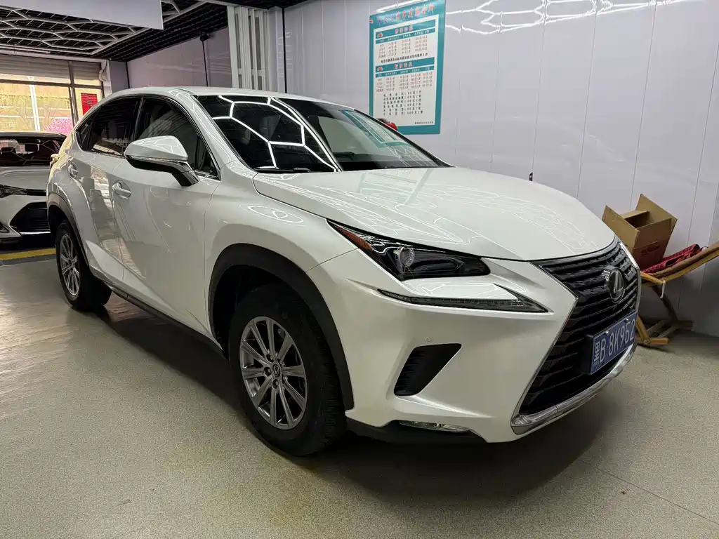 Lexus NX 2019