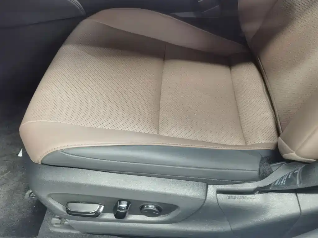 Lexus ES — миниатюра 12