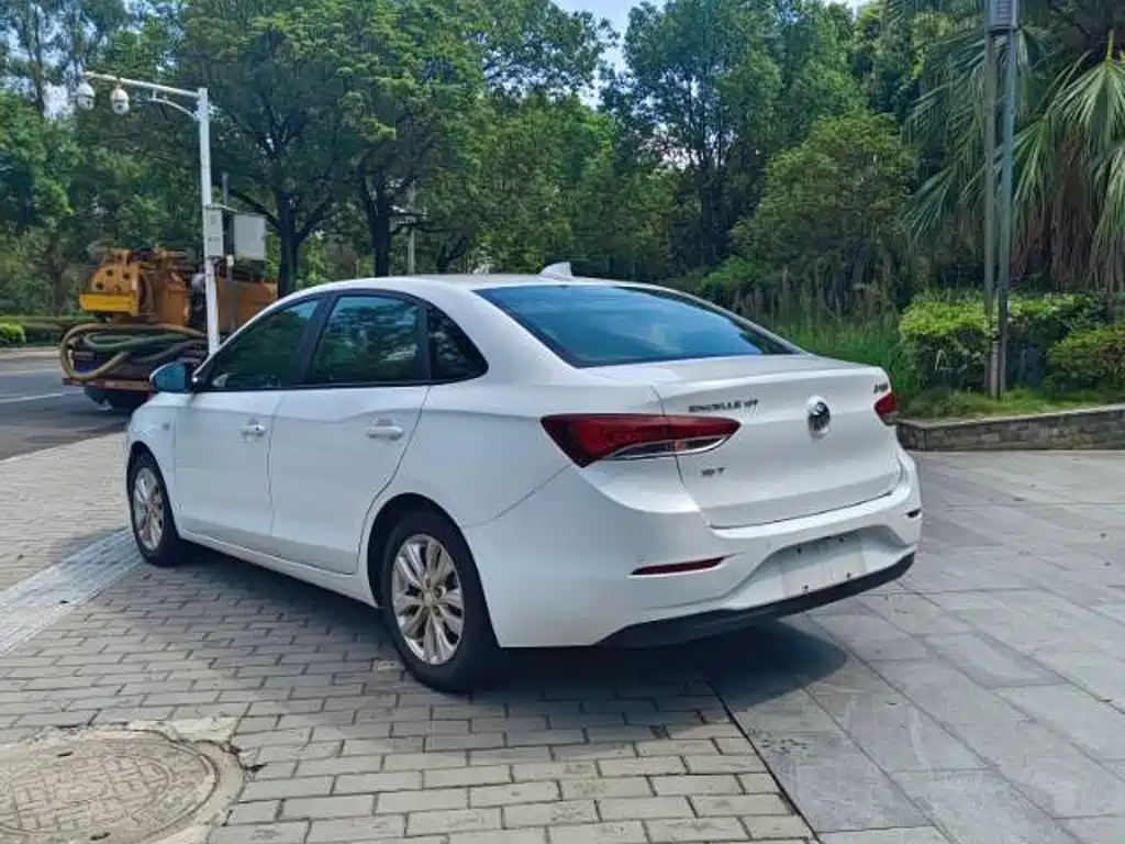 Buick Excelle — миниатюра 5