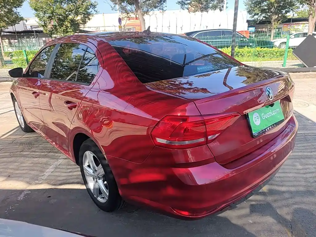 Volkswagen Lavida — миниатюра 5