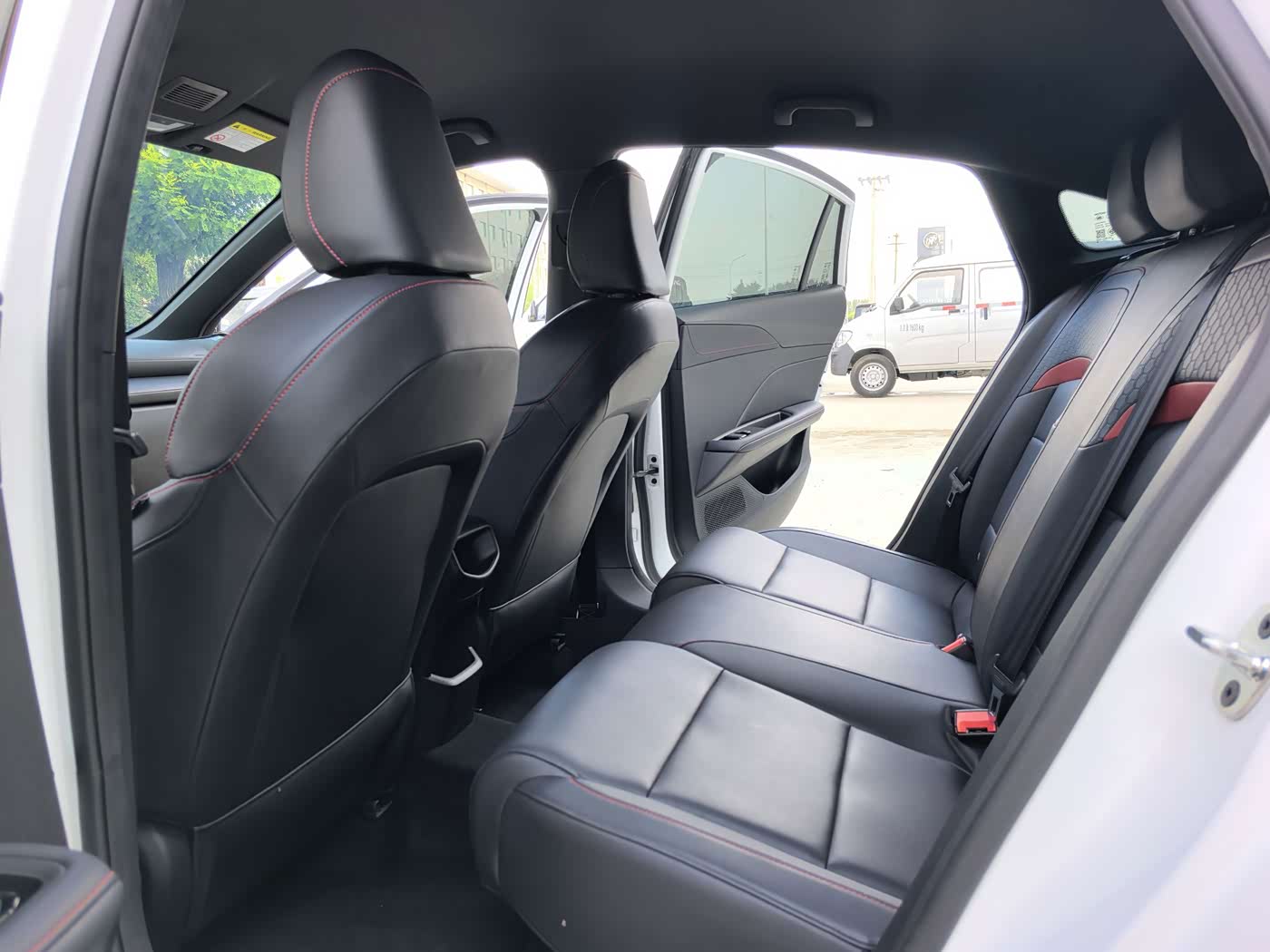 MG MG5 1.5 л 2025 г. Белый, пробег 38000 км