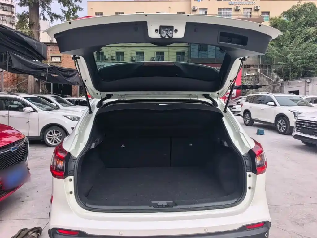 Nissan Qashqai — миниатюра 19