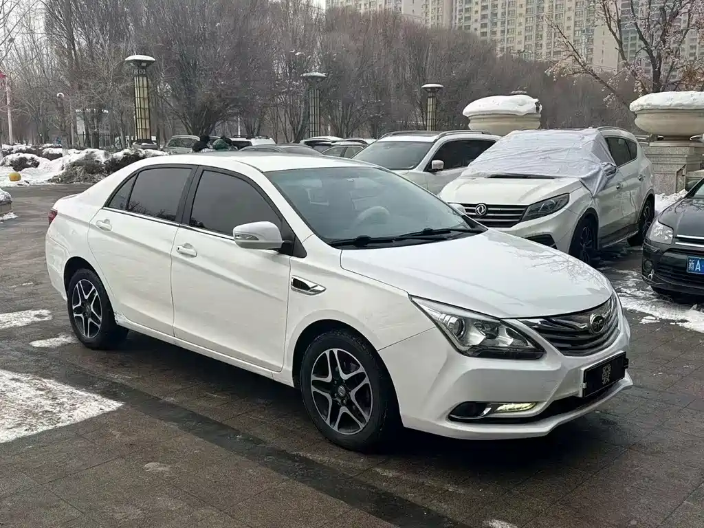 BYD G5