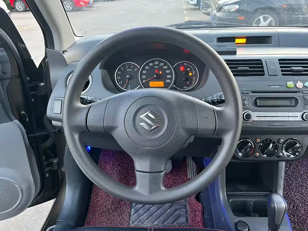 Suzuki Swift — миниатюра 7