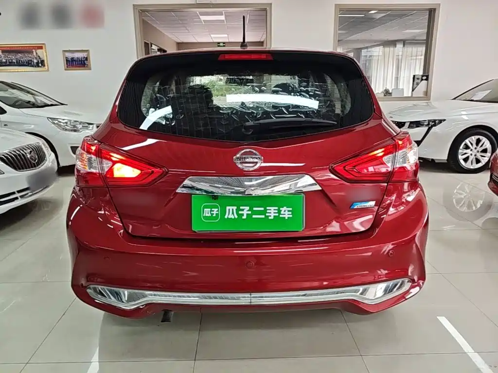 Nissan Tiida — миниатюра 6