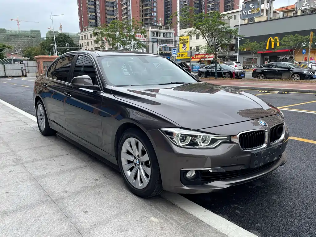 BMW 3 Series — миниатюра 4