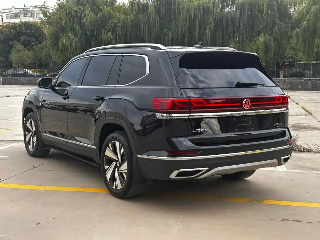 Volkswagen Teramont — миниатюра 7