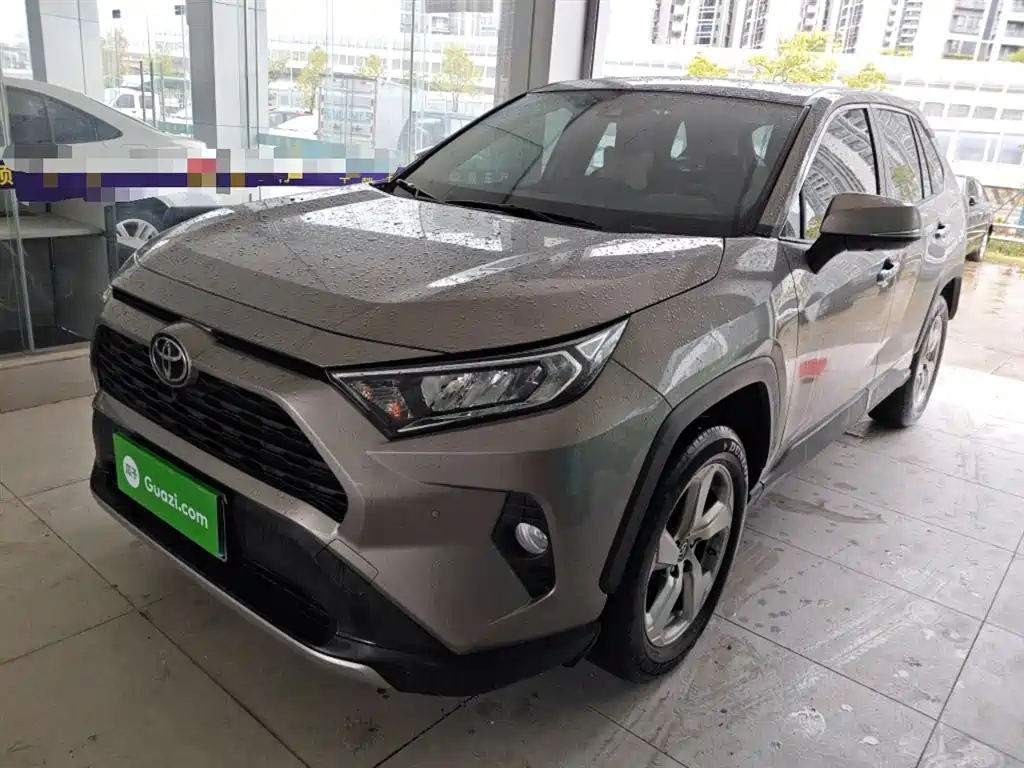 Toyota RAV4 2021