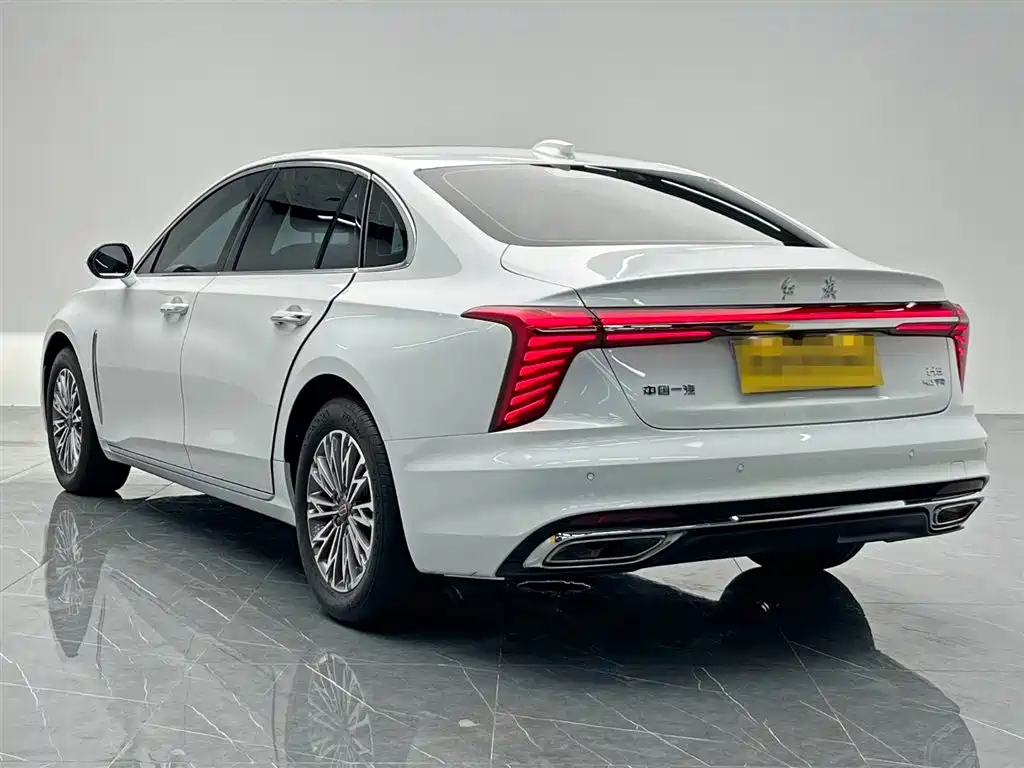 RED FLAG HONGQI H5