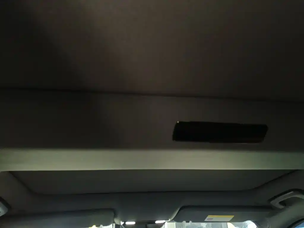 Li Auto Li L8 — миниатюра 18