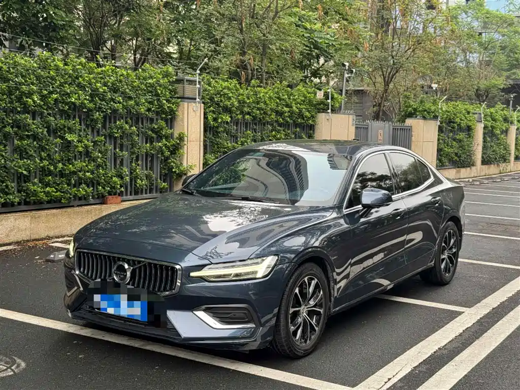 Volvo S60 2021