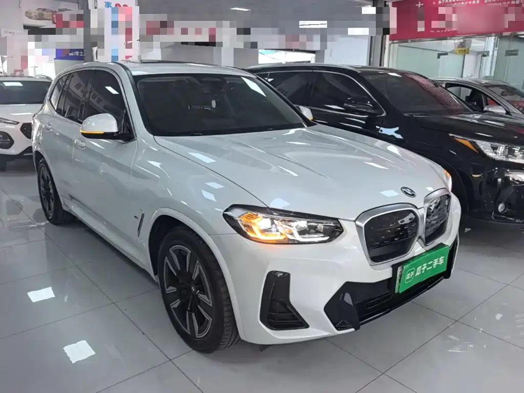 BMW iX3 — миниатюра 4