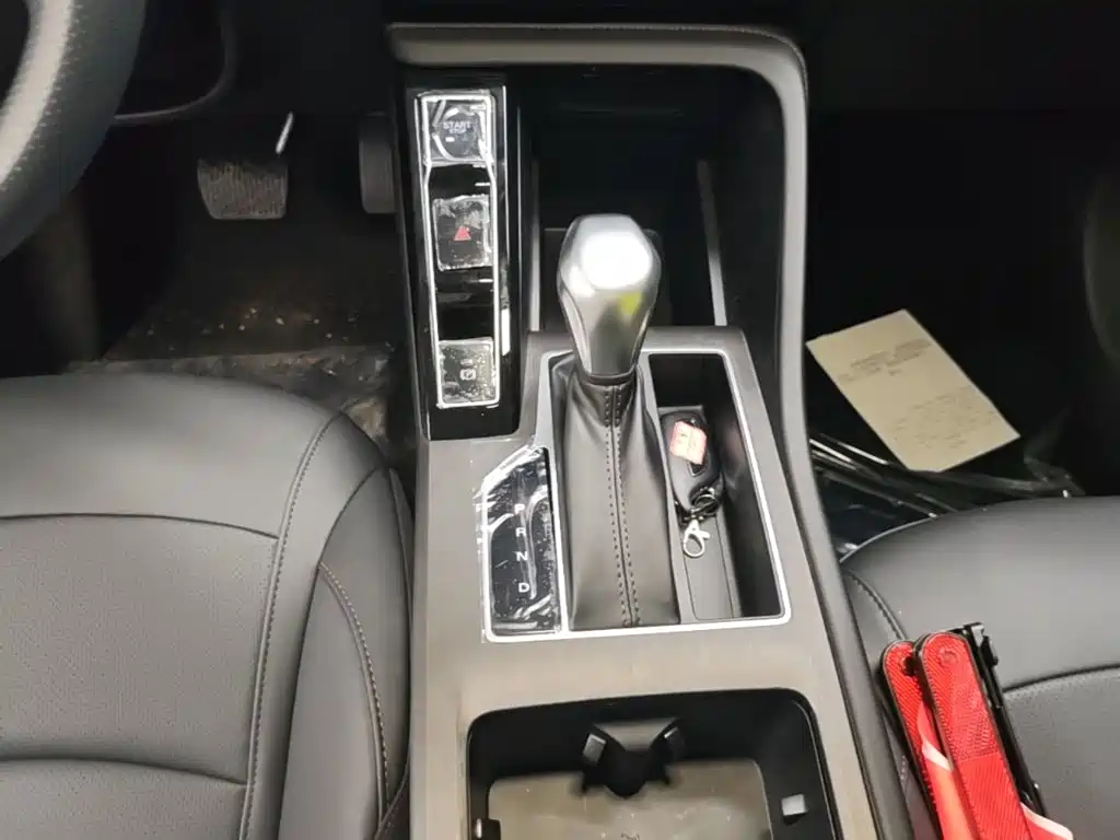Roewe i5 — миниатюра 14
