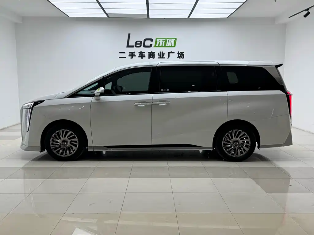 GAC M8