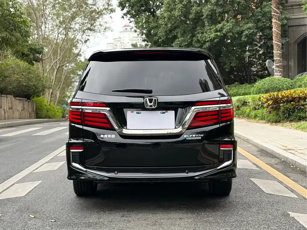 Honda Elysion — миниатюра 18