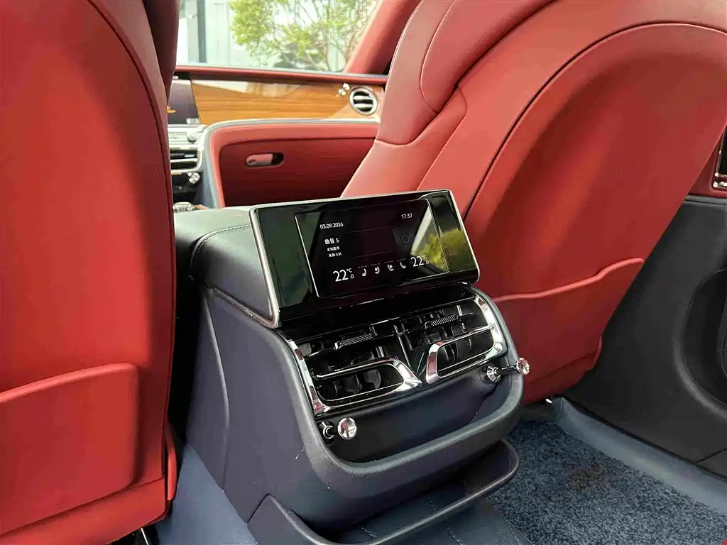 Bentley Flying Spur — миниатюра 4