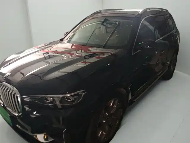BMW X7 2022