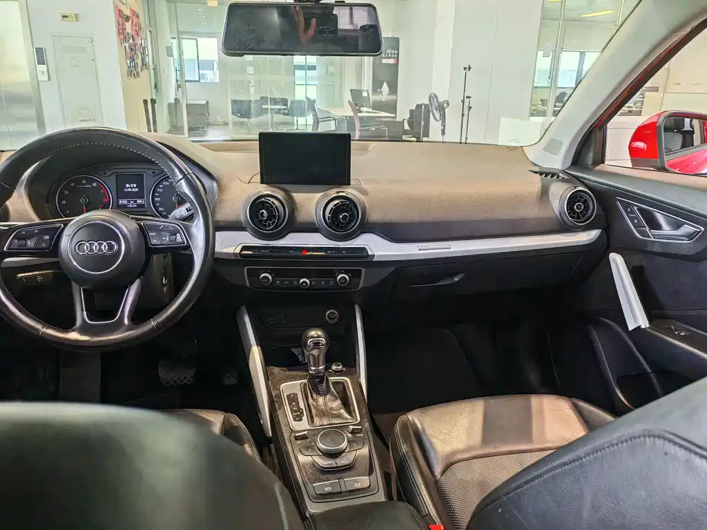Audi Q2L — миниатюра 5