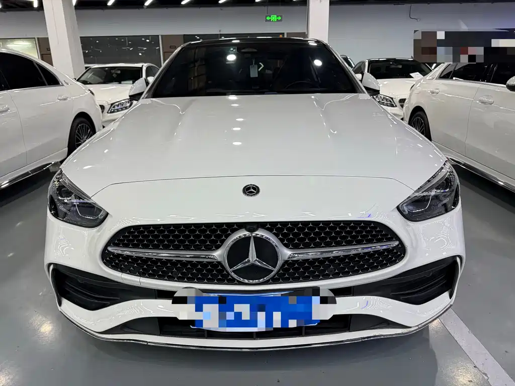 Mercedes-Benz C-Class — миниатюра 17