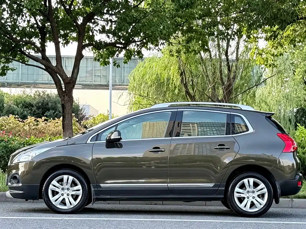 Peugeot 3008 — миниатюра 3
